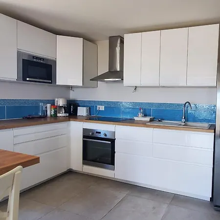 Spacious T4 With Sea And Esterel Views