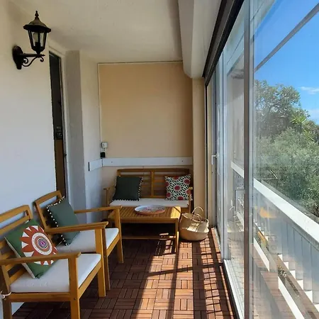 Spacious T4 With Sea And Esterel Views شقة