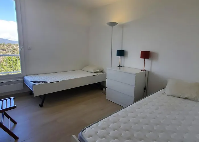 Apartment Spacious T4 With Sea And Esterel Views